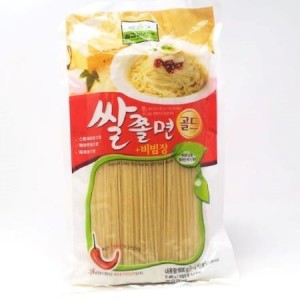 Makaron ryżowy Jjolmyeon z sosem bibim 600g